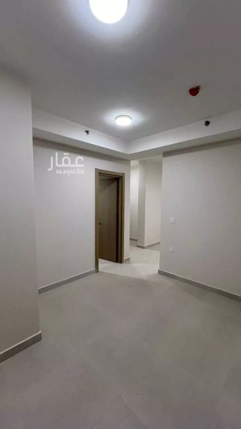 شقة 4 غرف في الفرسان 24