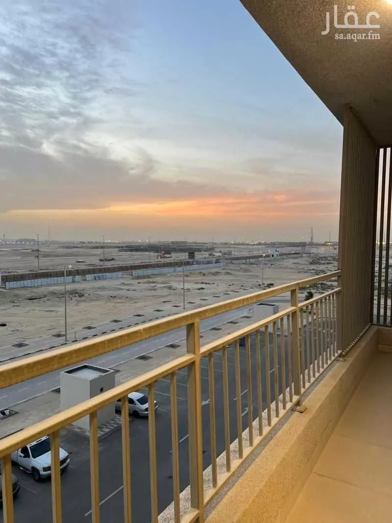 شقة 4 غرف في الفرسان 8