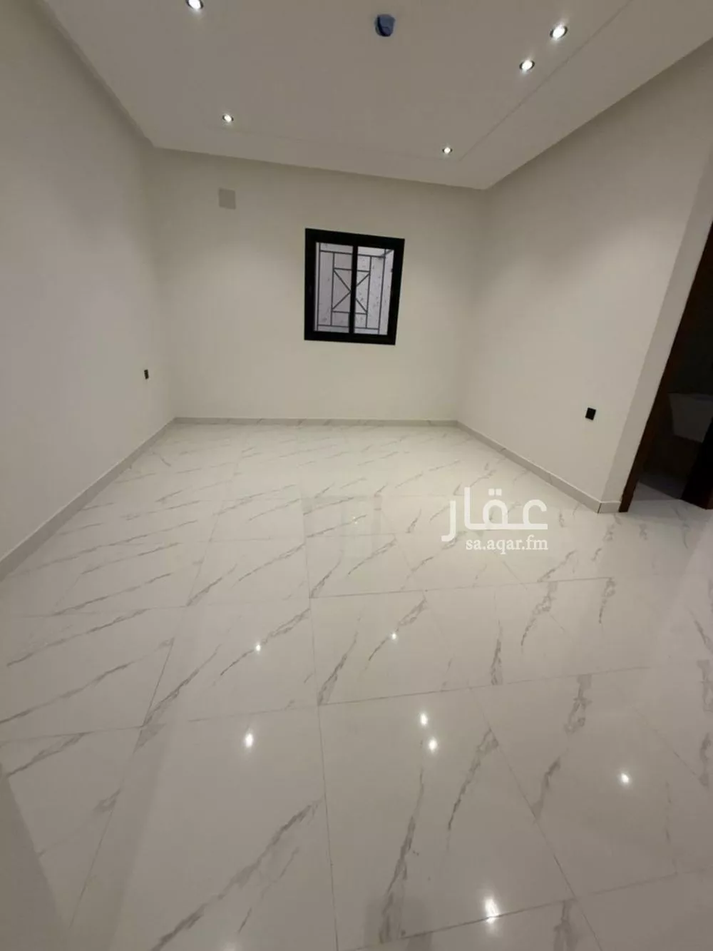 شقة 6 غرف في بدر 4