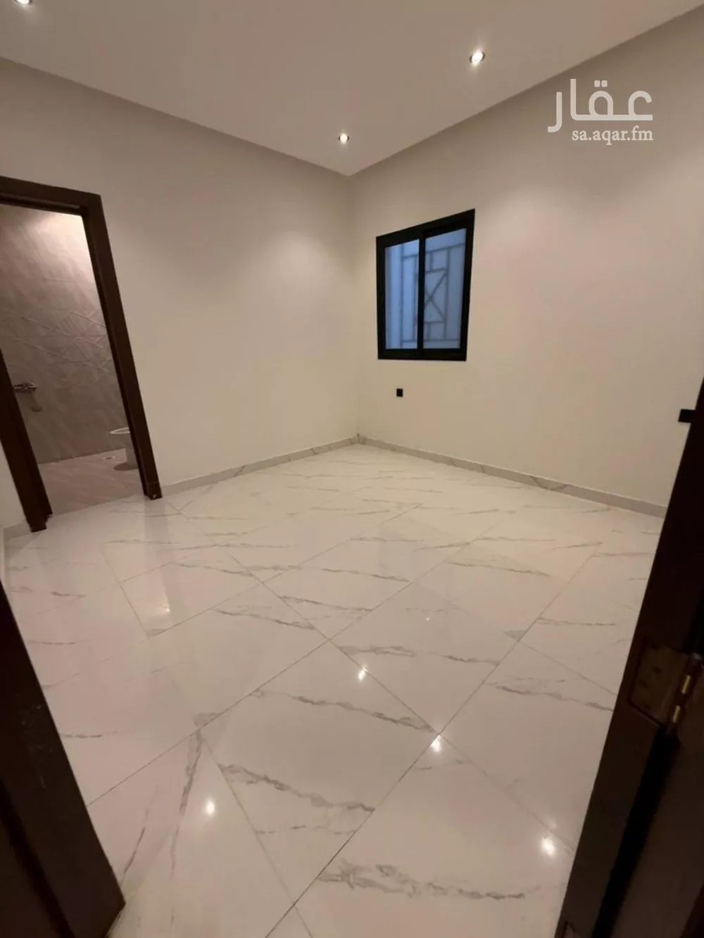 شقة 6 غرف في بدر 5