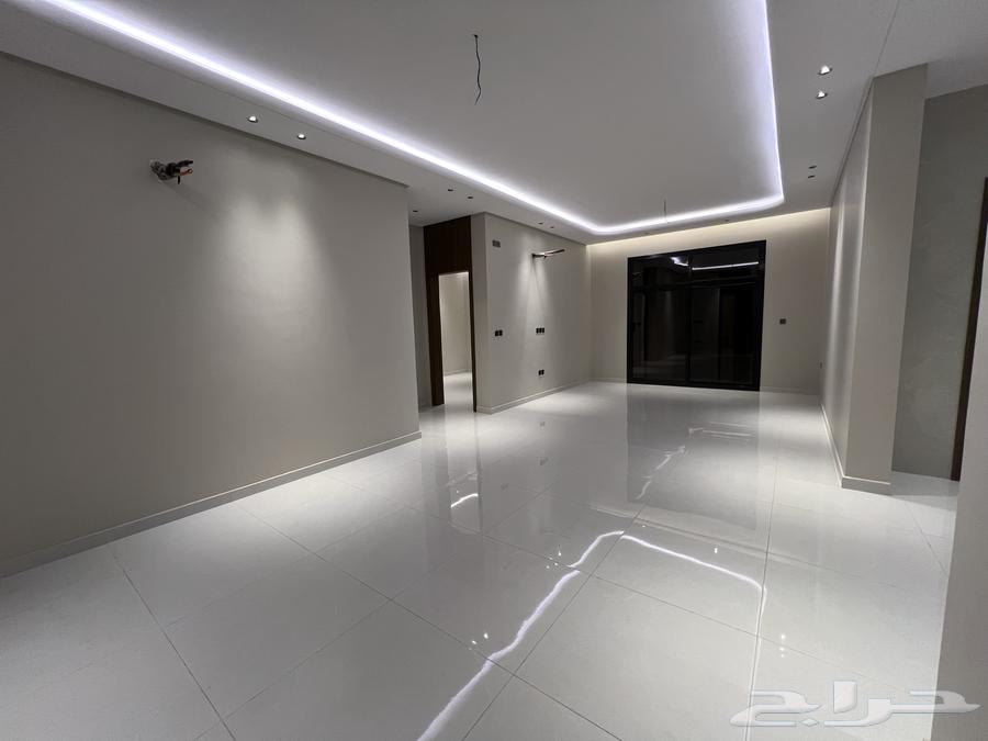 شقة 6 غرف في الصفا 11