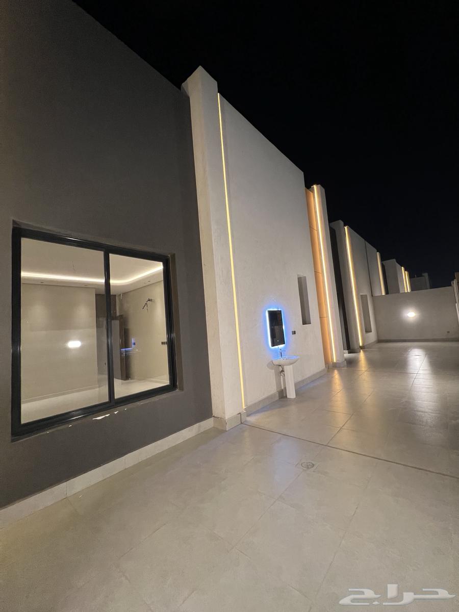 شقة 6 غرف في الصفا 20