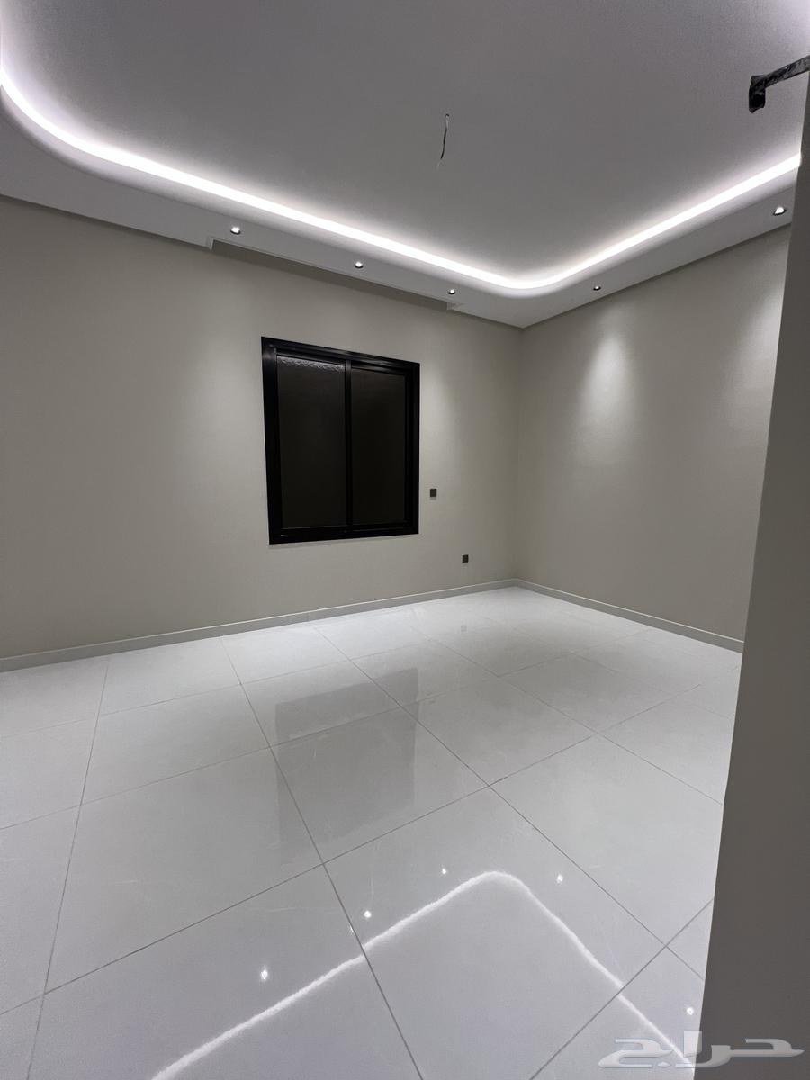 شقة 6 غرف في الصفا 4