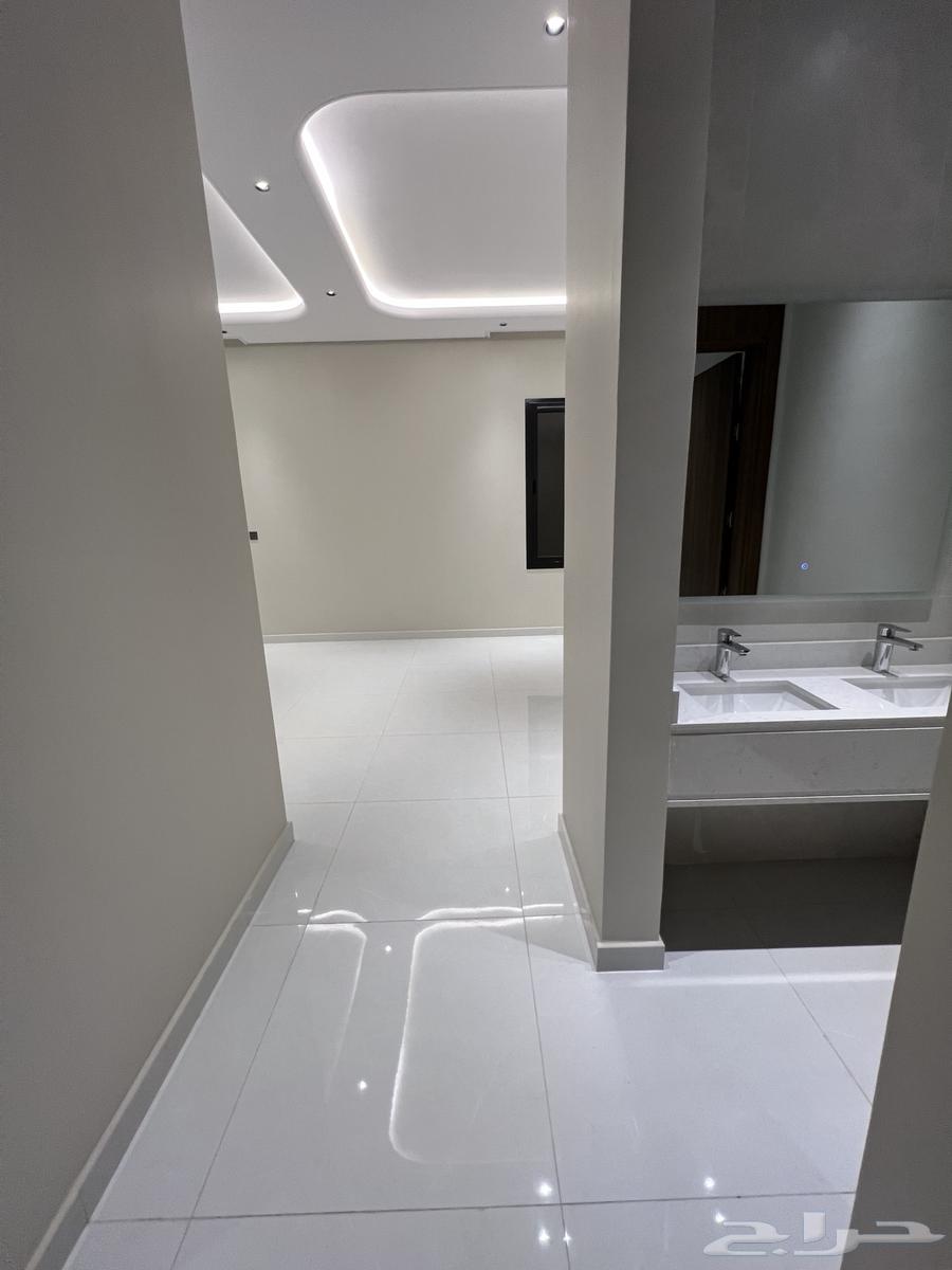 شقة 6 غرف في الصفا 6