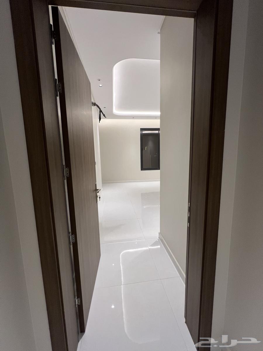 شقة 6 غرف في الصفا 8