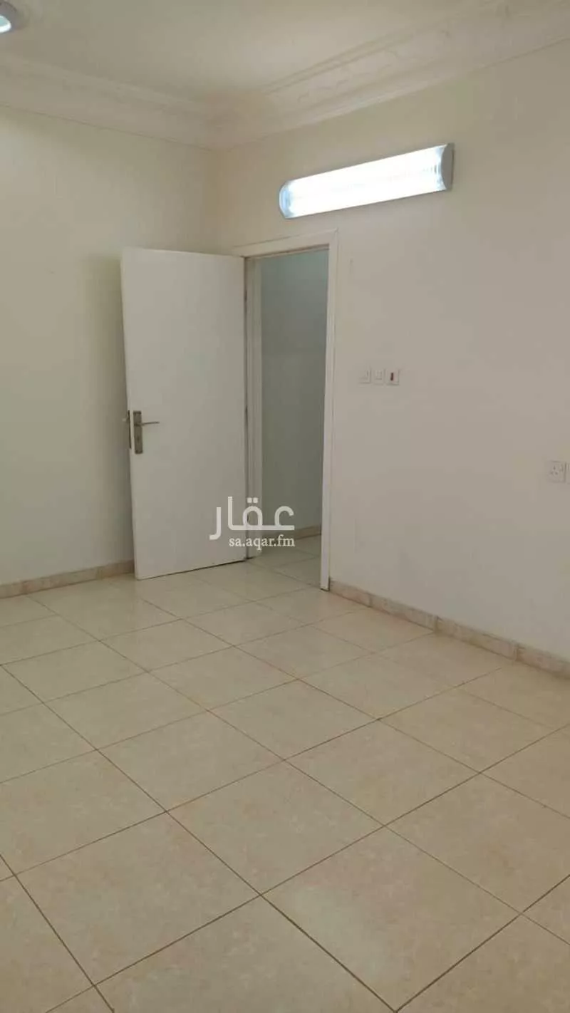 شقة 4 غرف في الظاهرة 5