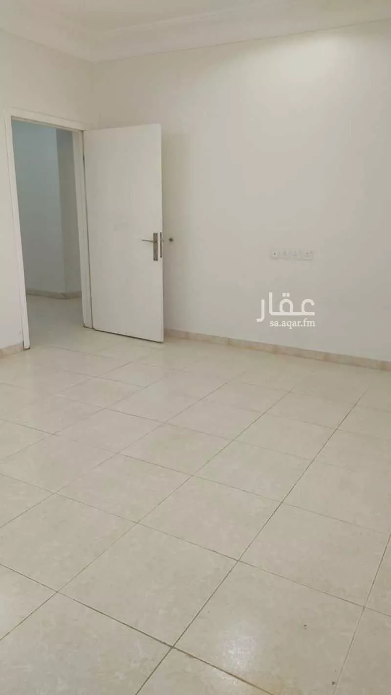 شقة 4 غرف في الظاهرة 7