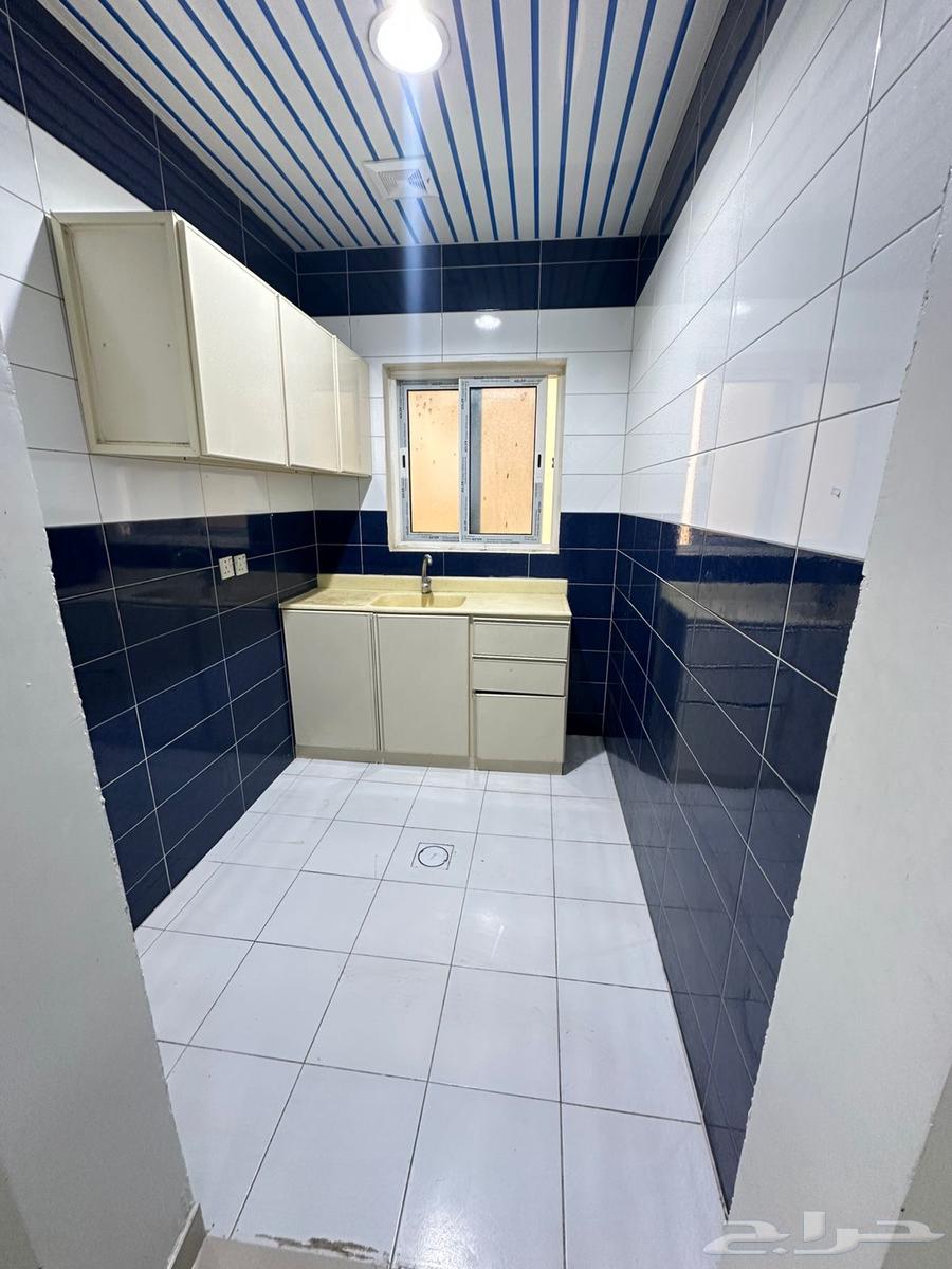 شقة 1 غرف في احد 3