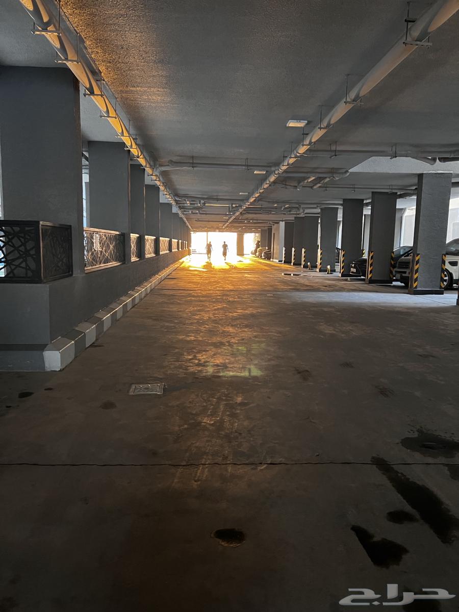 شقة 4 غرف في الحمرا 2