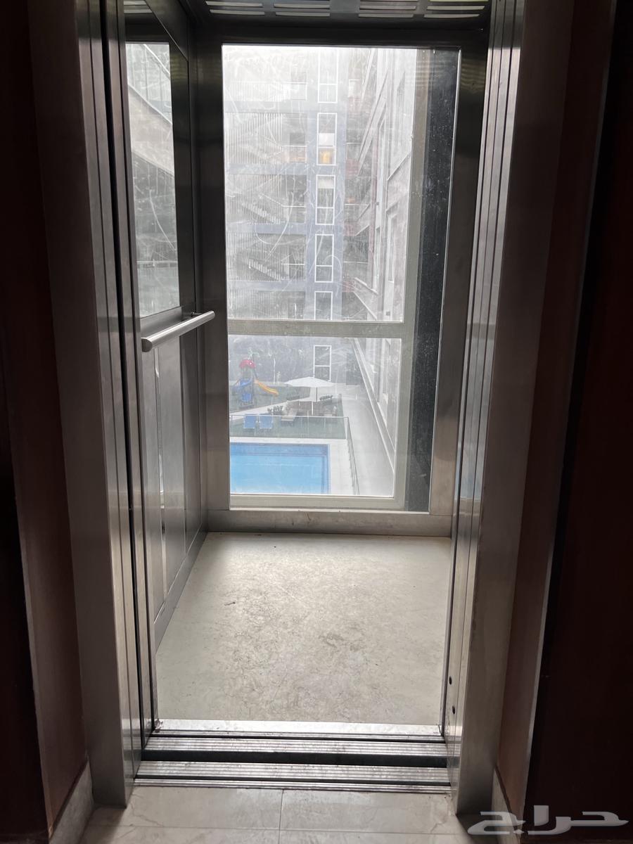 شقة 4 غرف في الحمرا 4