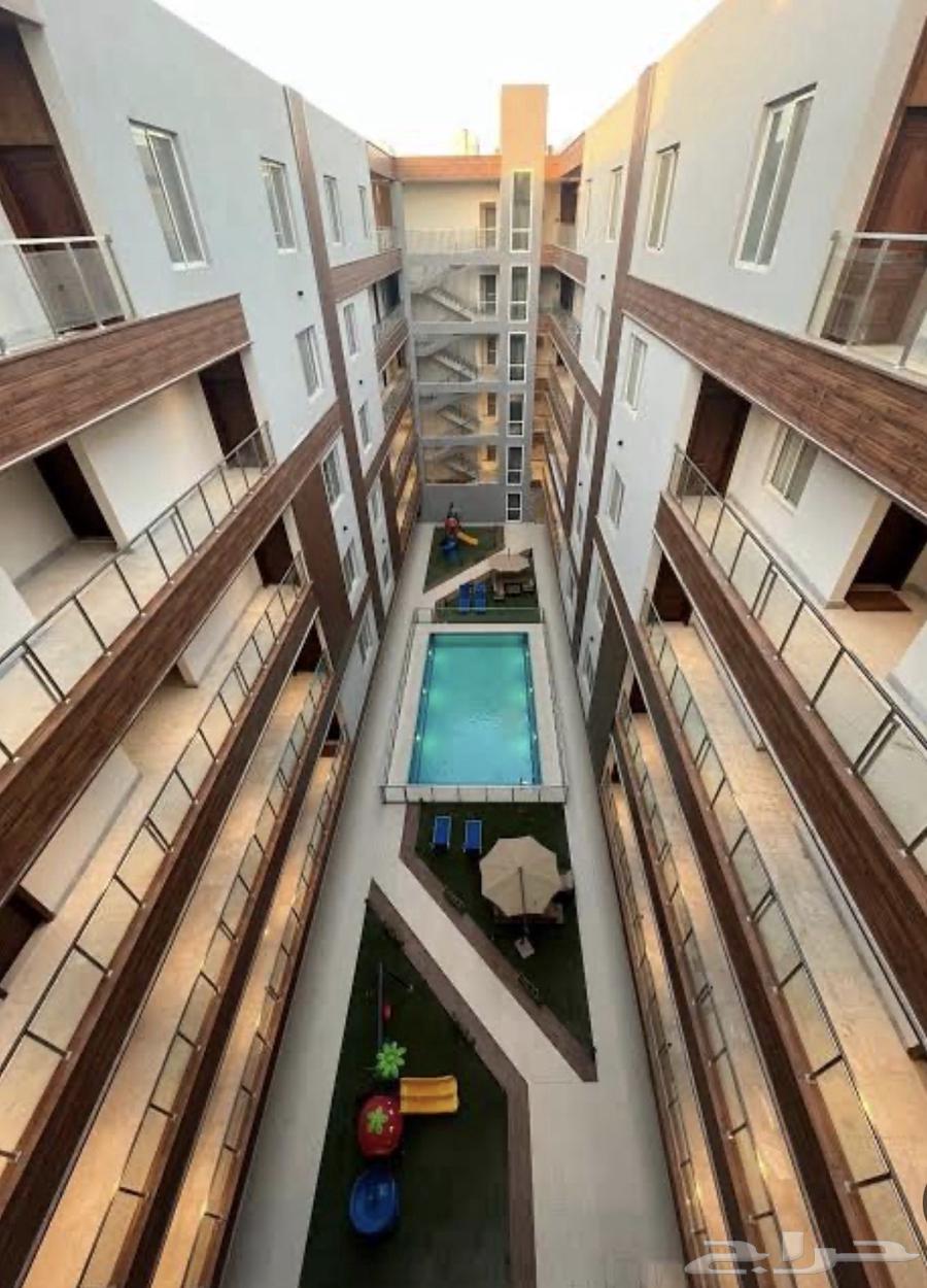 شقة 4 غرف في الحمرا 7