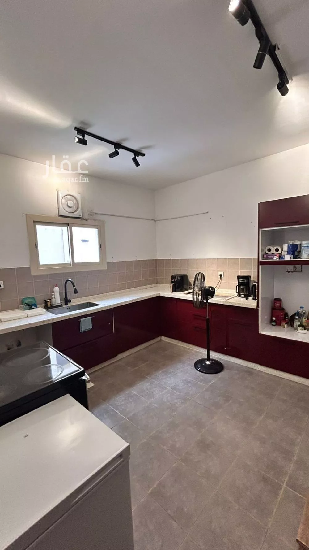 فيلا 4 غرف في بلدة ذهبان 2