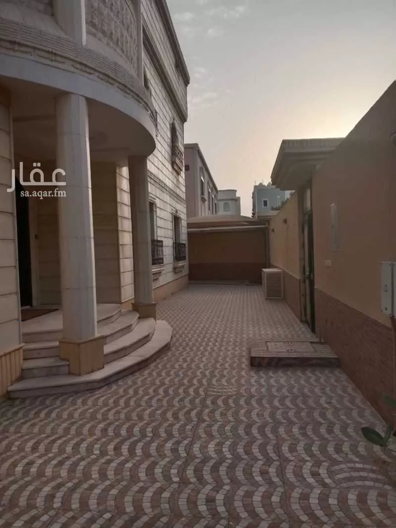 فيلا 8 غرف في الواحة 7