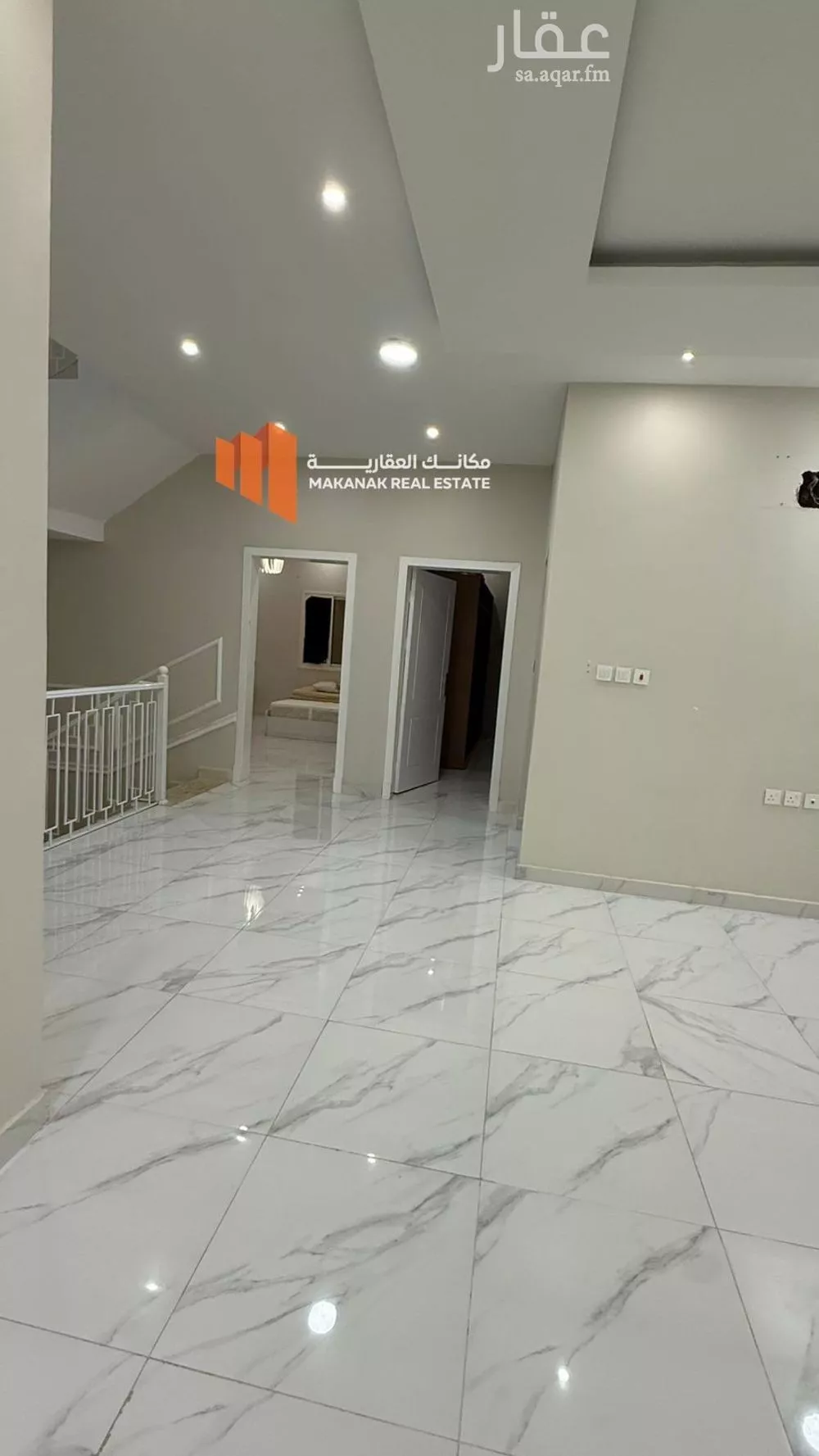 فيلا 4 غرف في العقيق 11