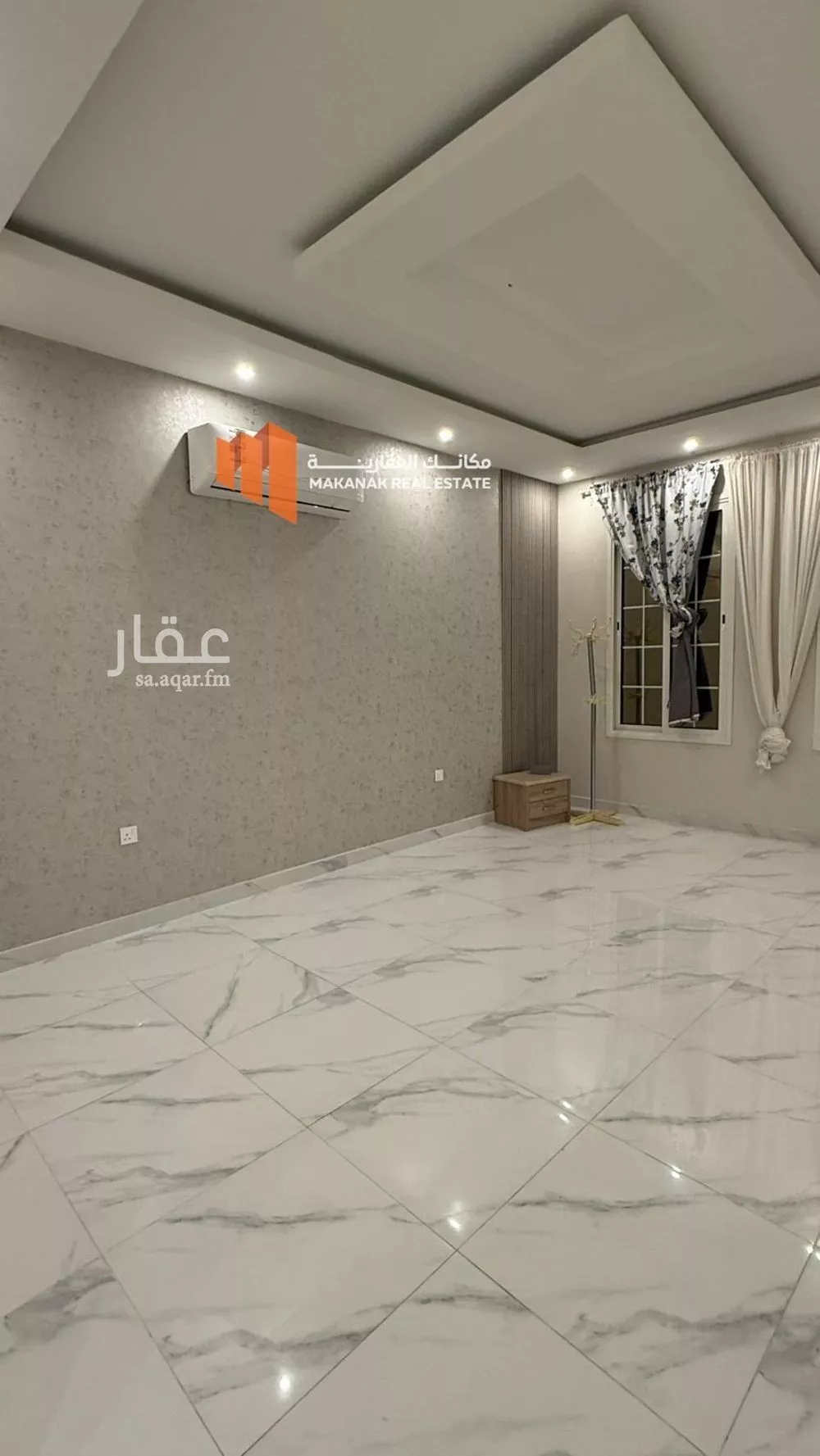 فيلا 4 غرف في العقيق 12