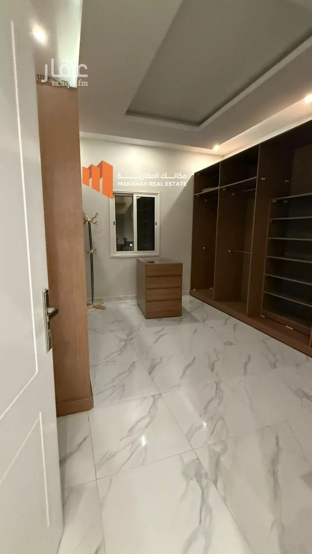 فيلا 4 غرف في العقيق 15