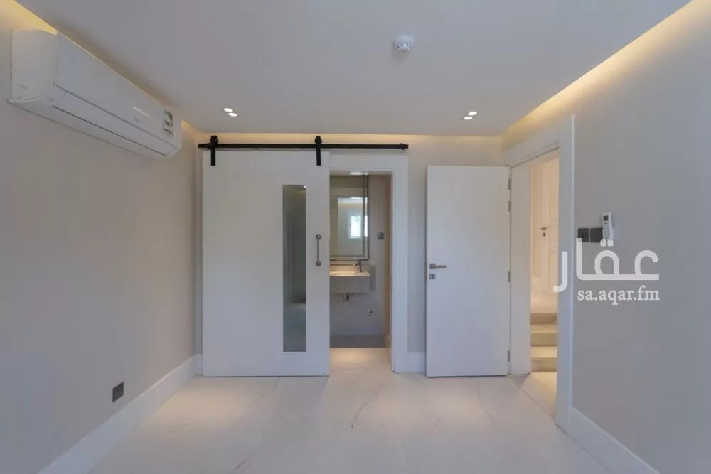 فيلا 3 غرف في السفن 8