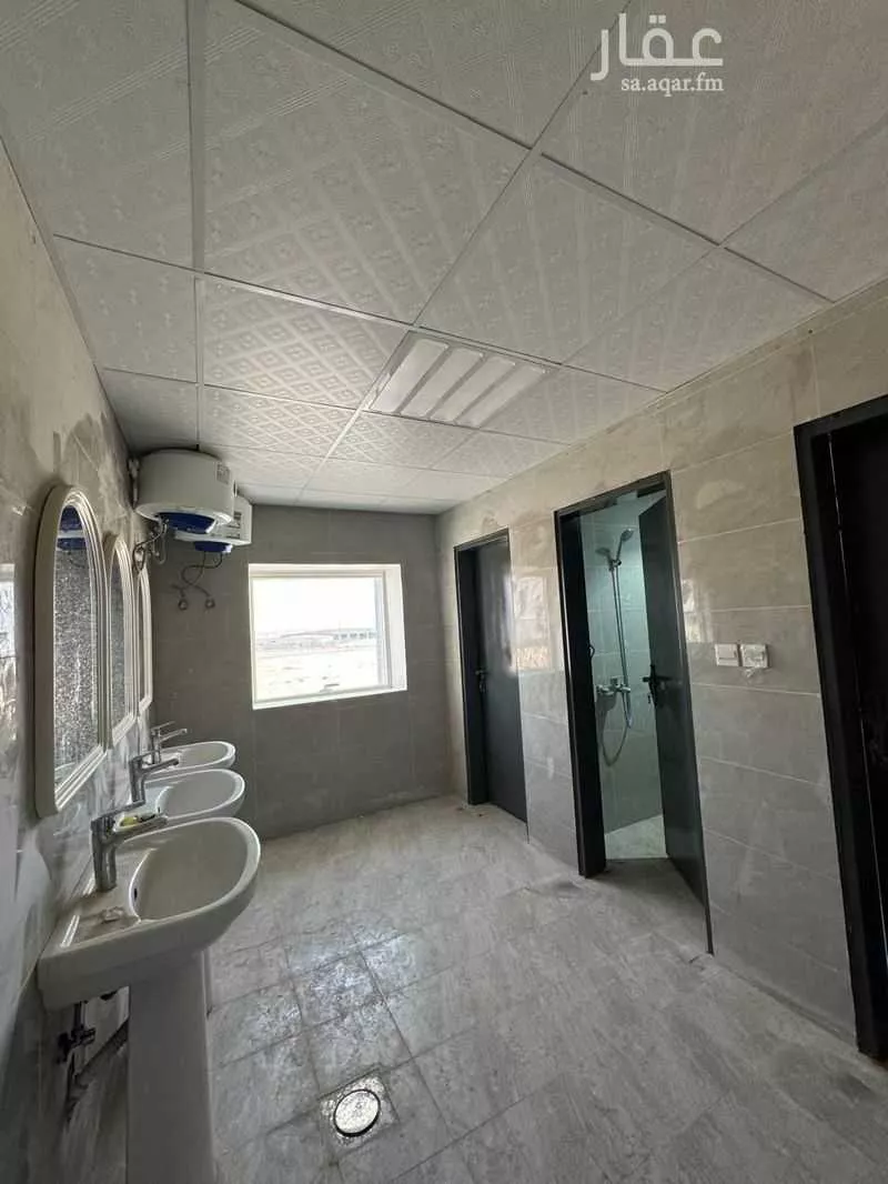 1762 sqm warehouse in Riyadh 9