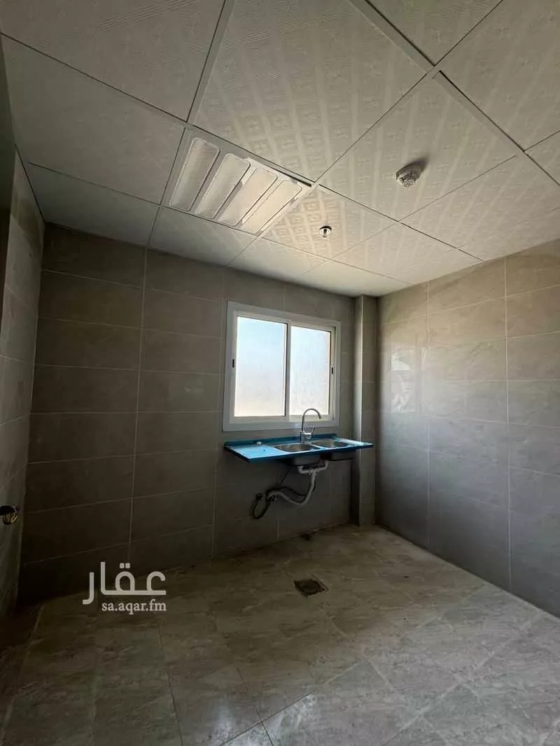 1762 sqm warehouse in Riyadh 10