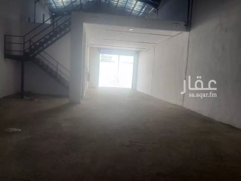 40000 sqm warehouse in Al Manakh 3