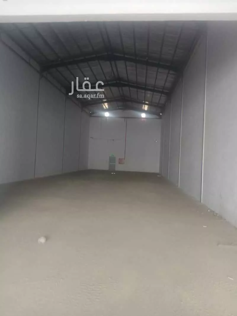 40000 sqm warehouse in Al Manakh 4