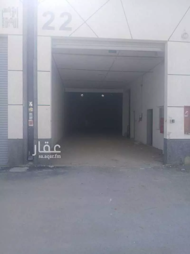 40000 sqm warehouse in Al Manakh 5
