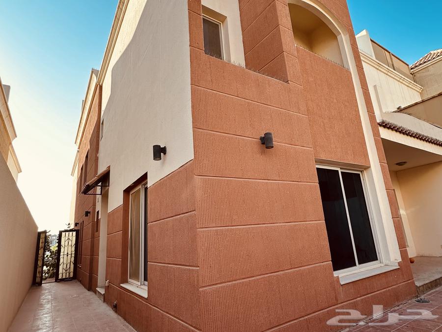 فيلا 6 غرف في الفرسان 5