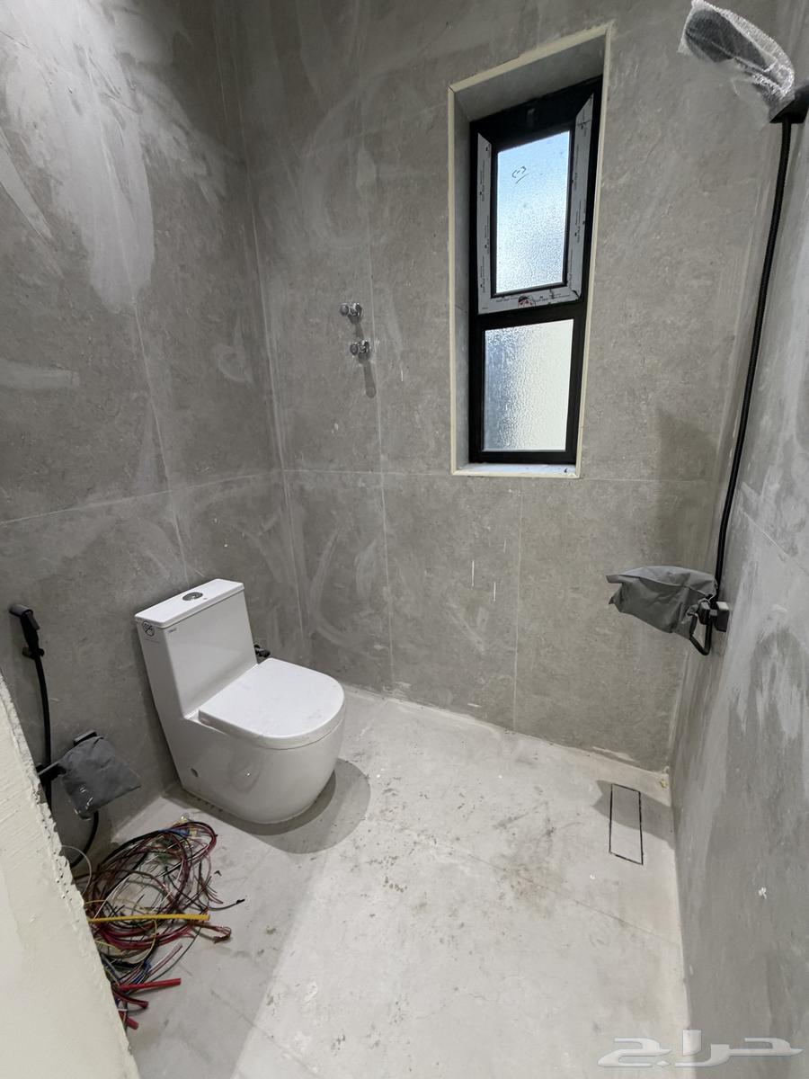 فيلا 9 غرف في احد 13