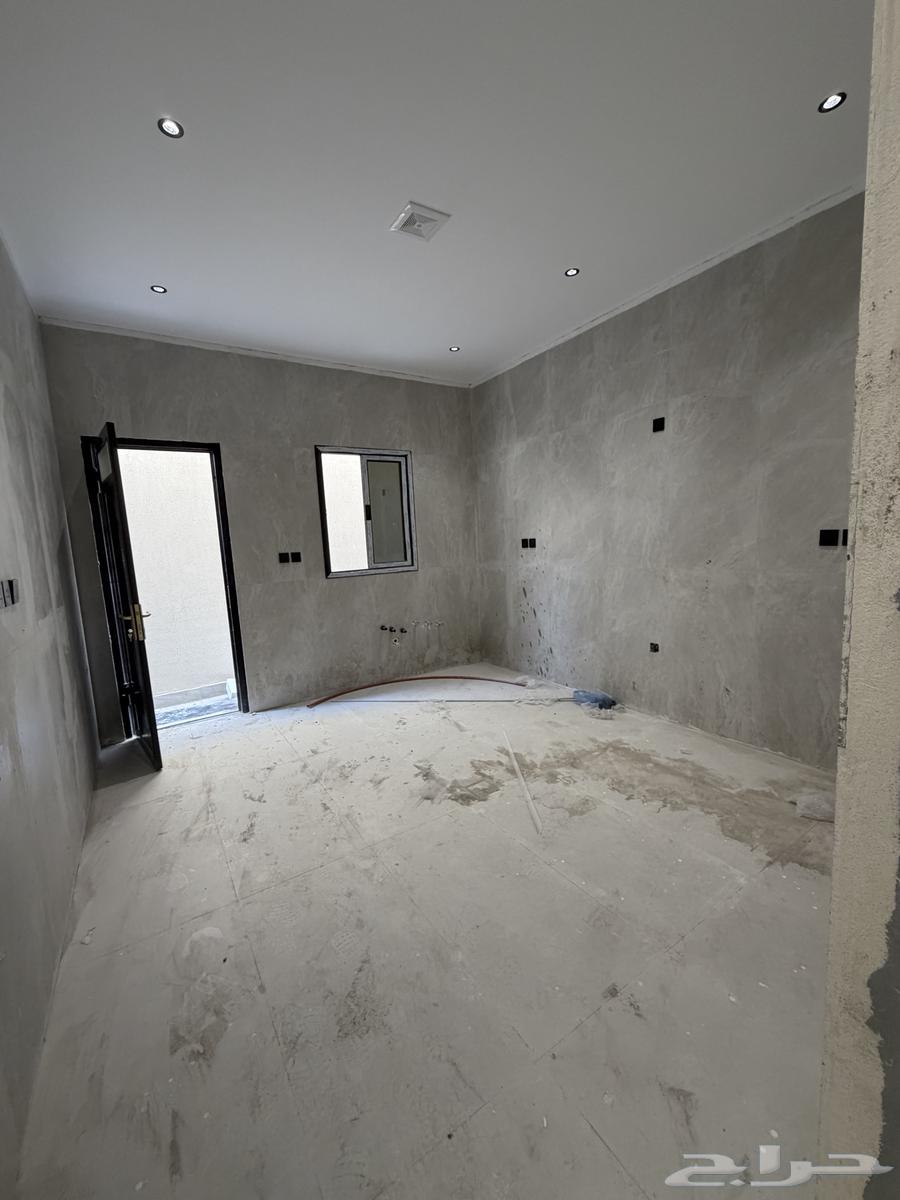 فيلا 9 غرف في احد 14