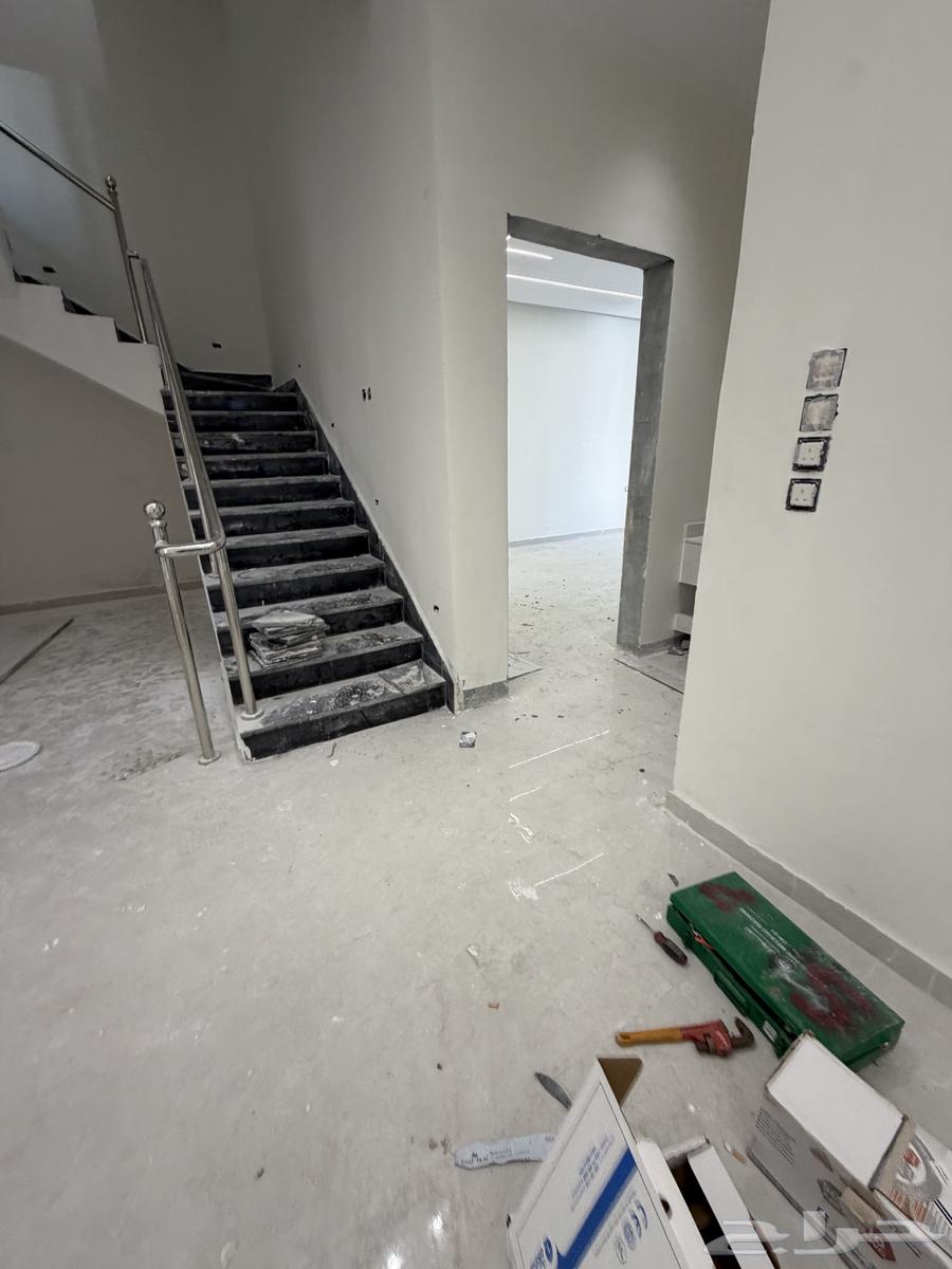 فيلا 9 غرف في احد 19