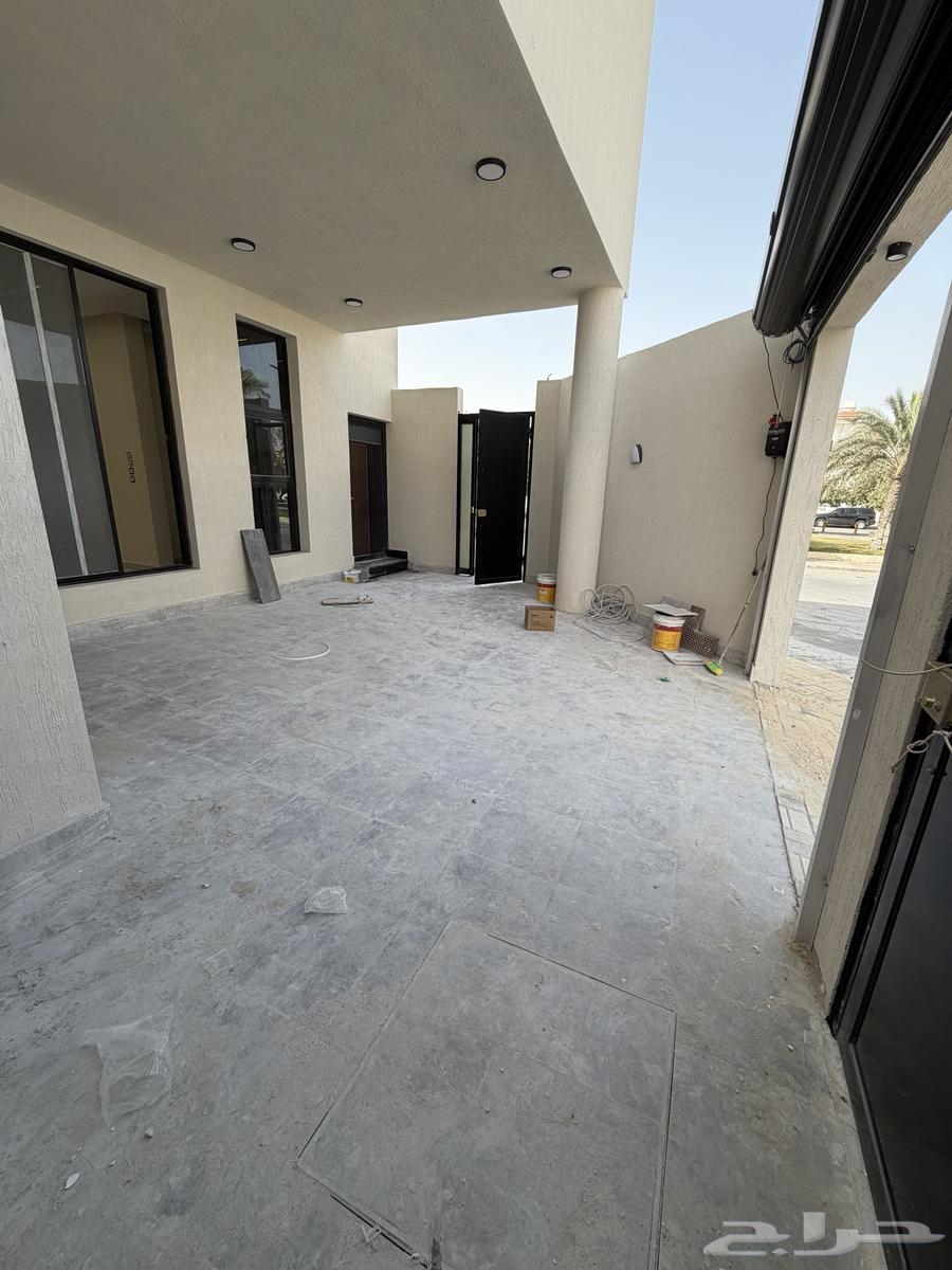 فيلا 9 غرف في احد 20