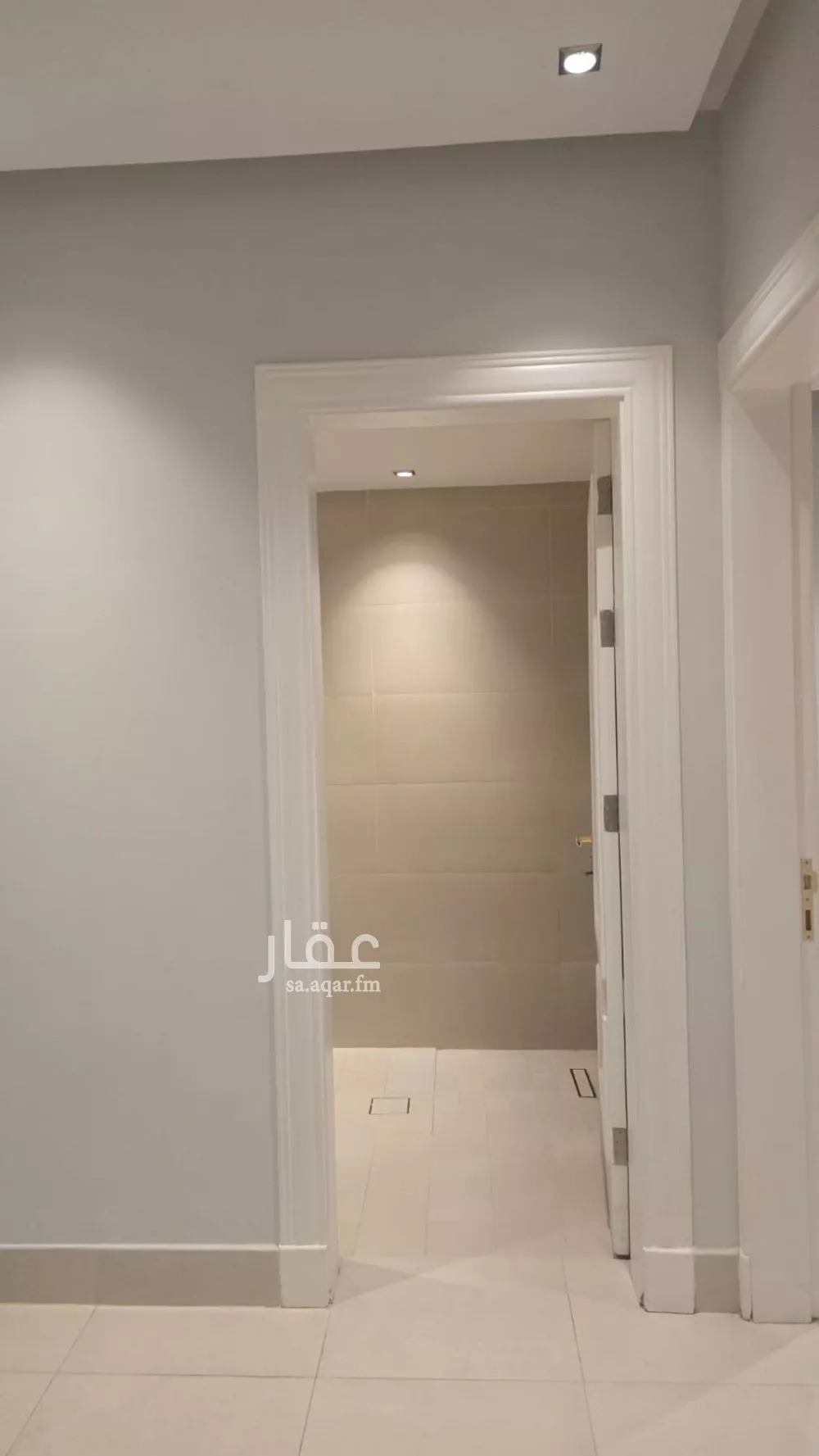 شقة 3 غرف في الملقا 7