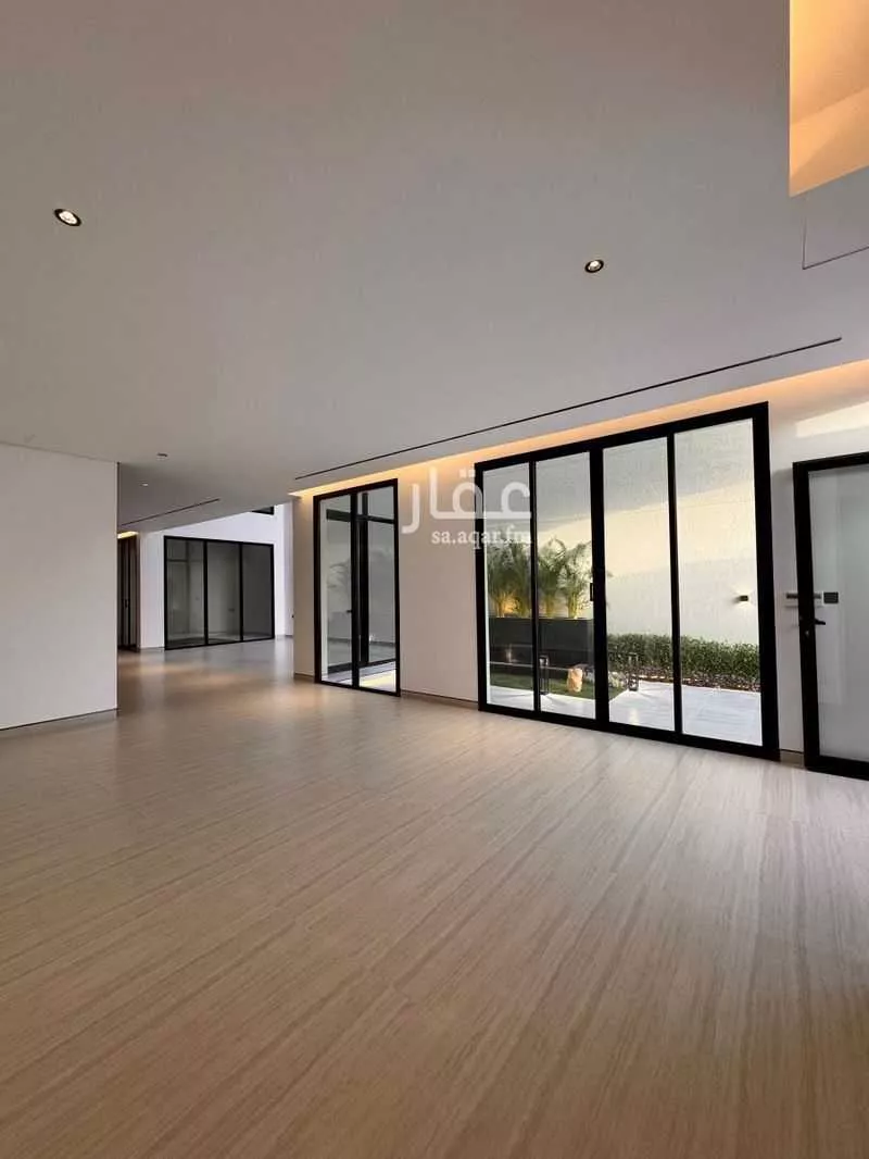 فيلا 6 غرف في العارض 4