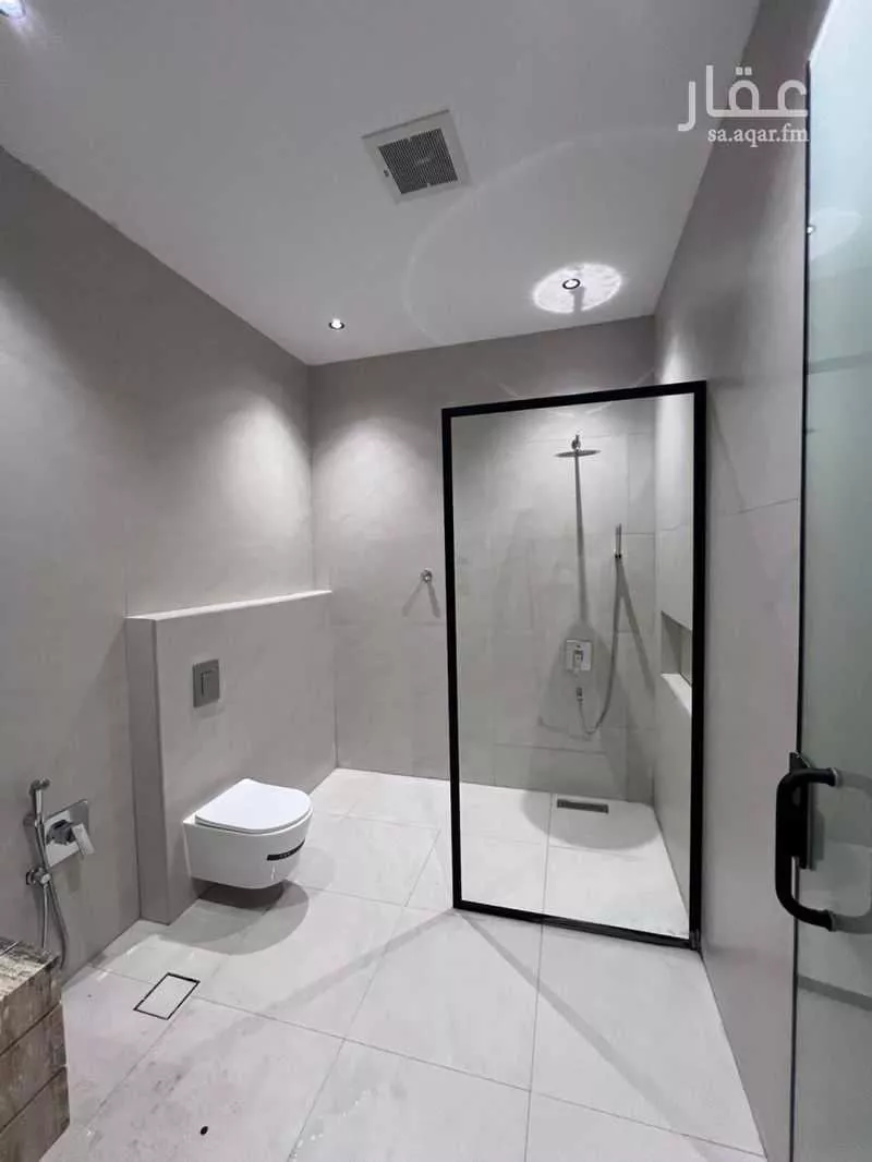 فيلا 5 غرف في النرجس 14