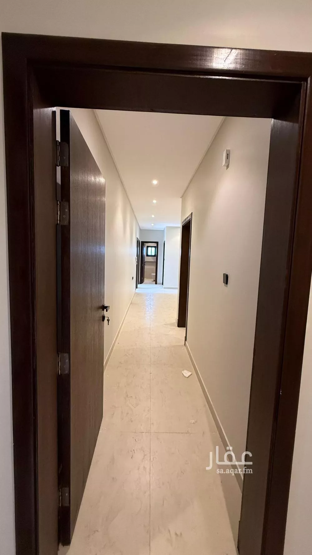 شقة 4 غرف في الجامعة 18