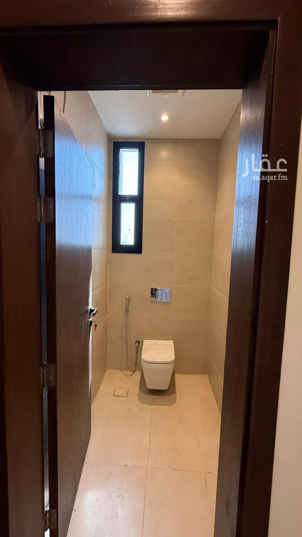 شقة 4 غرف في الجامعة 19