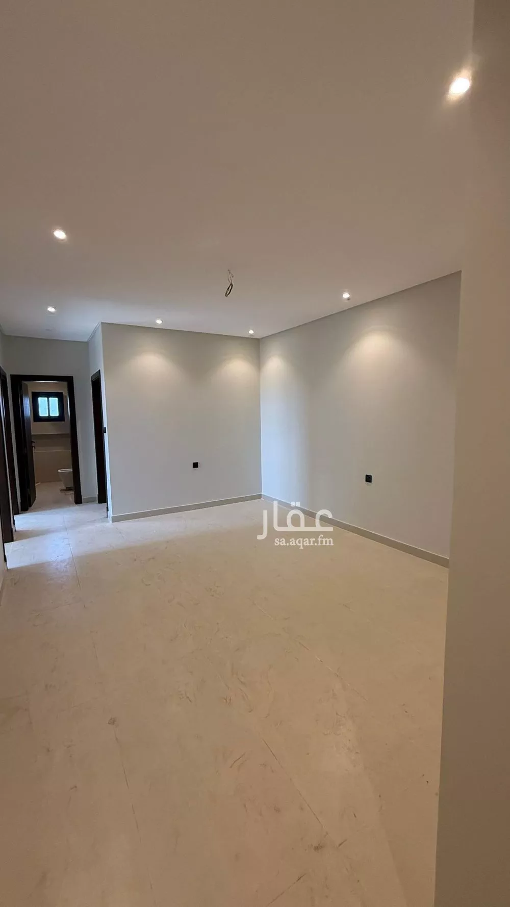 شقة 4 غرف في الجامعة 25