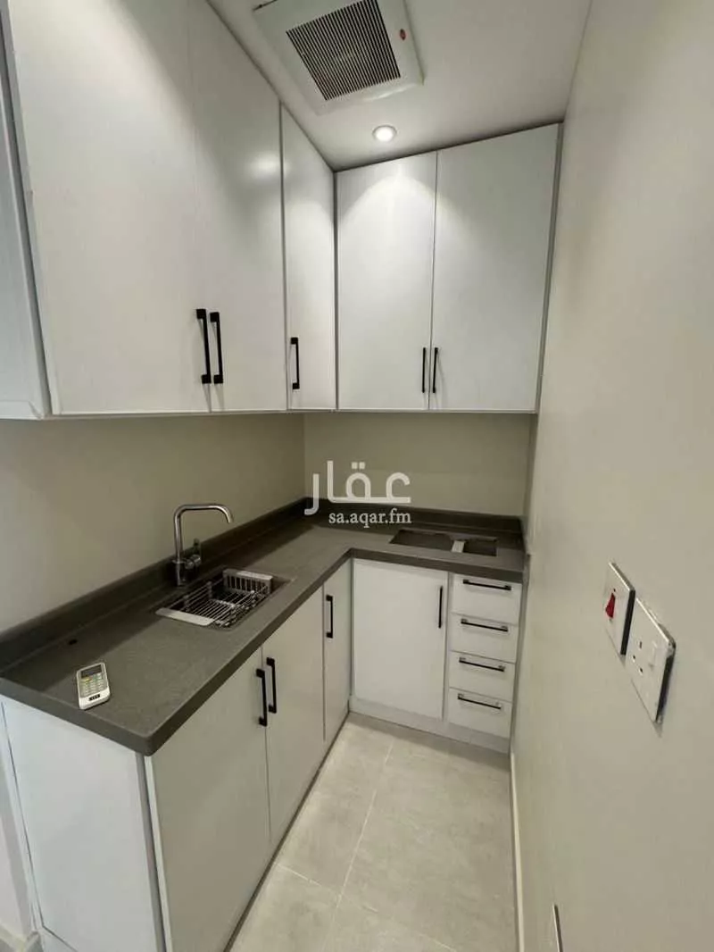 شقة 1 غرف في العارض 11