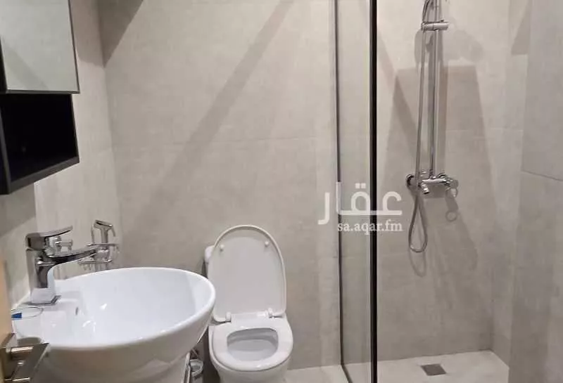 شقة 1 غرف في الملقا 17