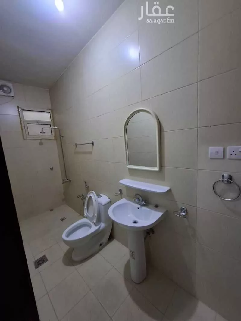 شقة 3 غرف في المعذر الشمالي 5