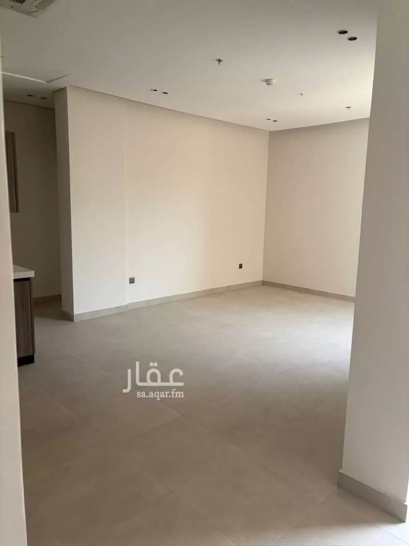 شقة 3 غرف في العارض 4