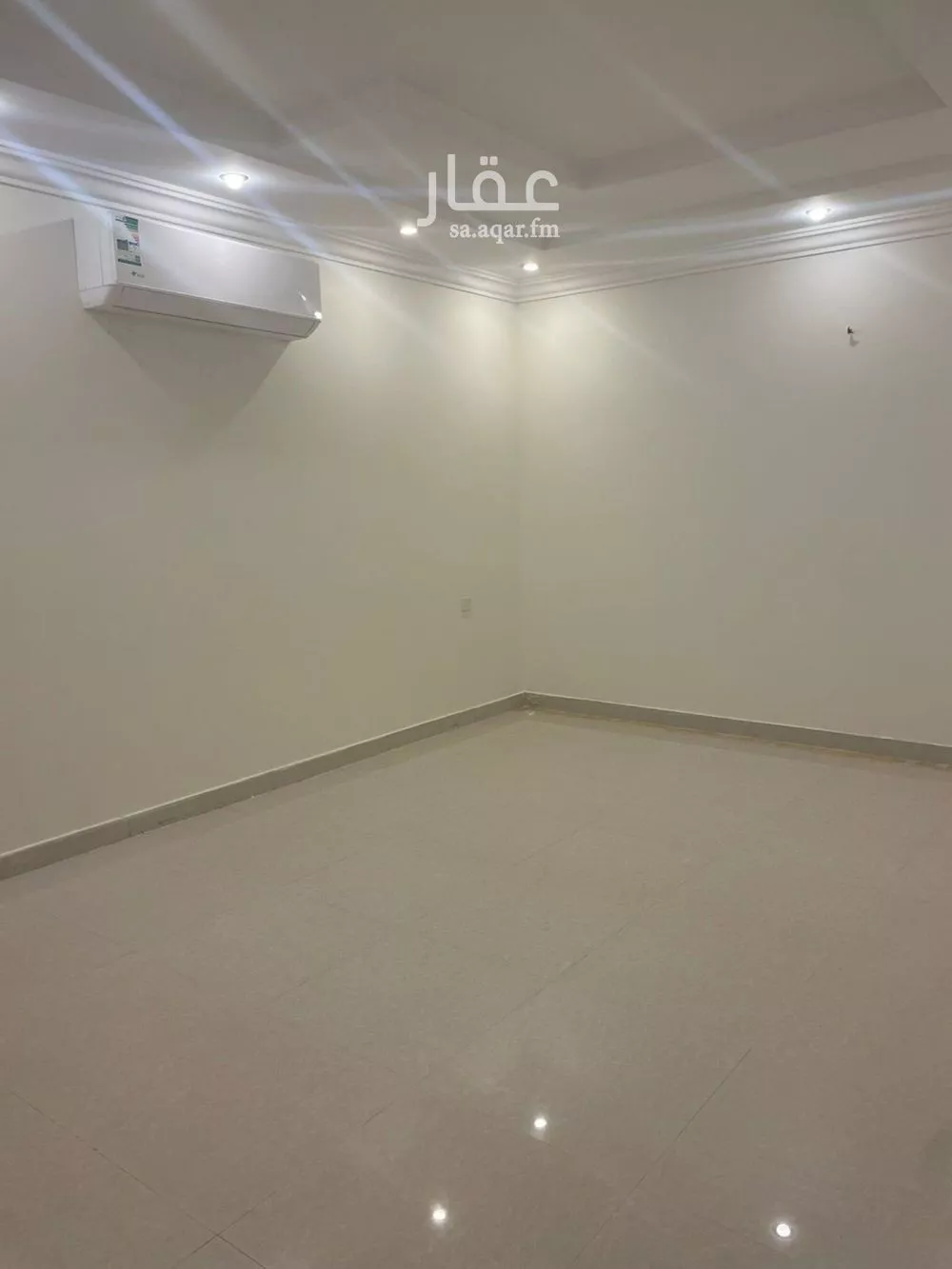 3 bedroom floor in Al Yasmin 4