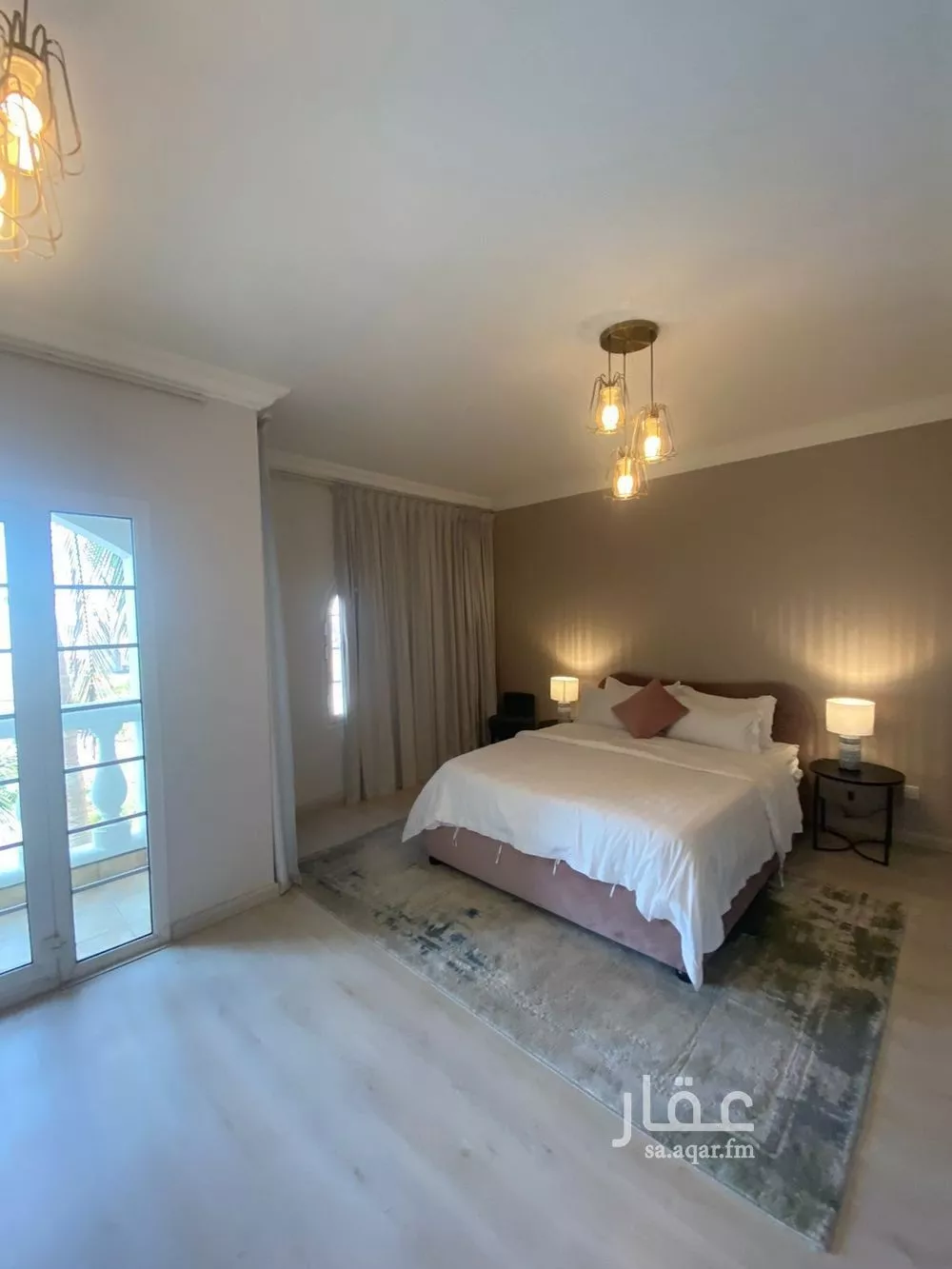 فيلا 3 غرف في الروضة 11