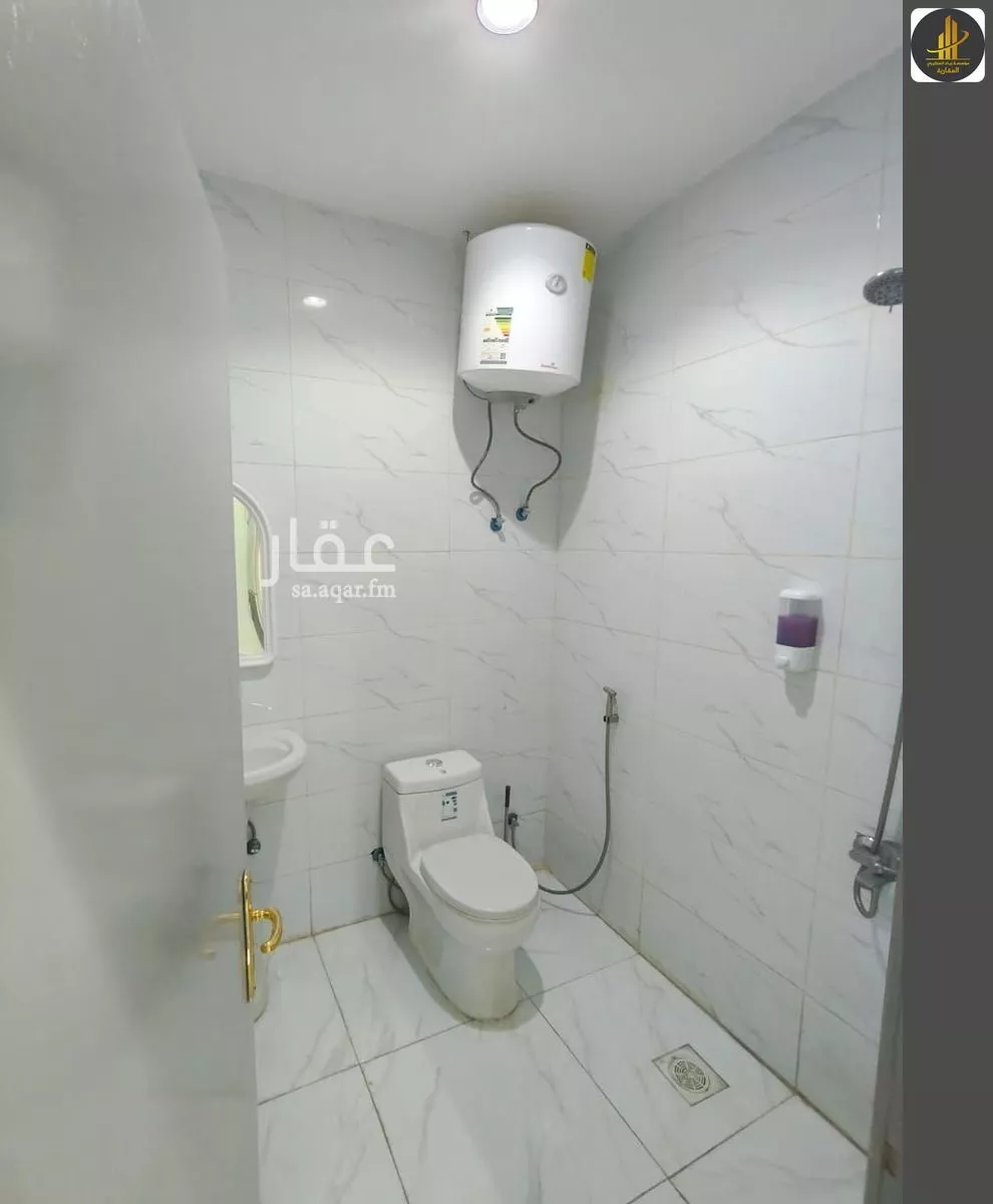 شقة 1 غرف في الوادي 4