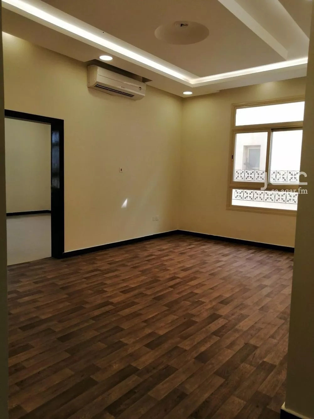 شقة 5 غرف في الدانة الشمالية 12