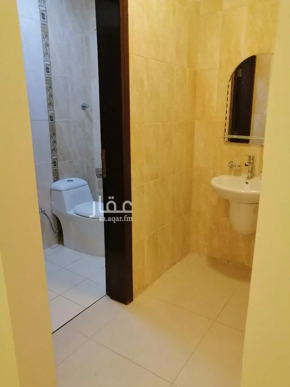 شقة 5 غرف في الدانة الشمالية 9