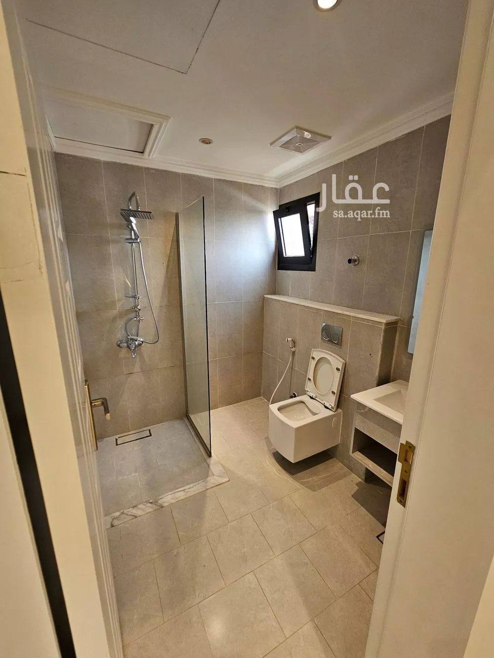 3 bedroom apartment in Al Qashlah 14