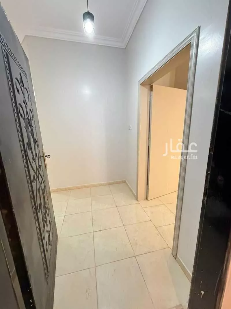 3 bedroom floor in Al Maizilah 9
