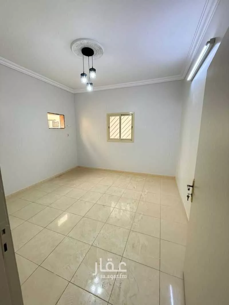 3 bedroom floor in Al Maizilah 10