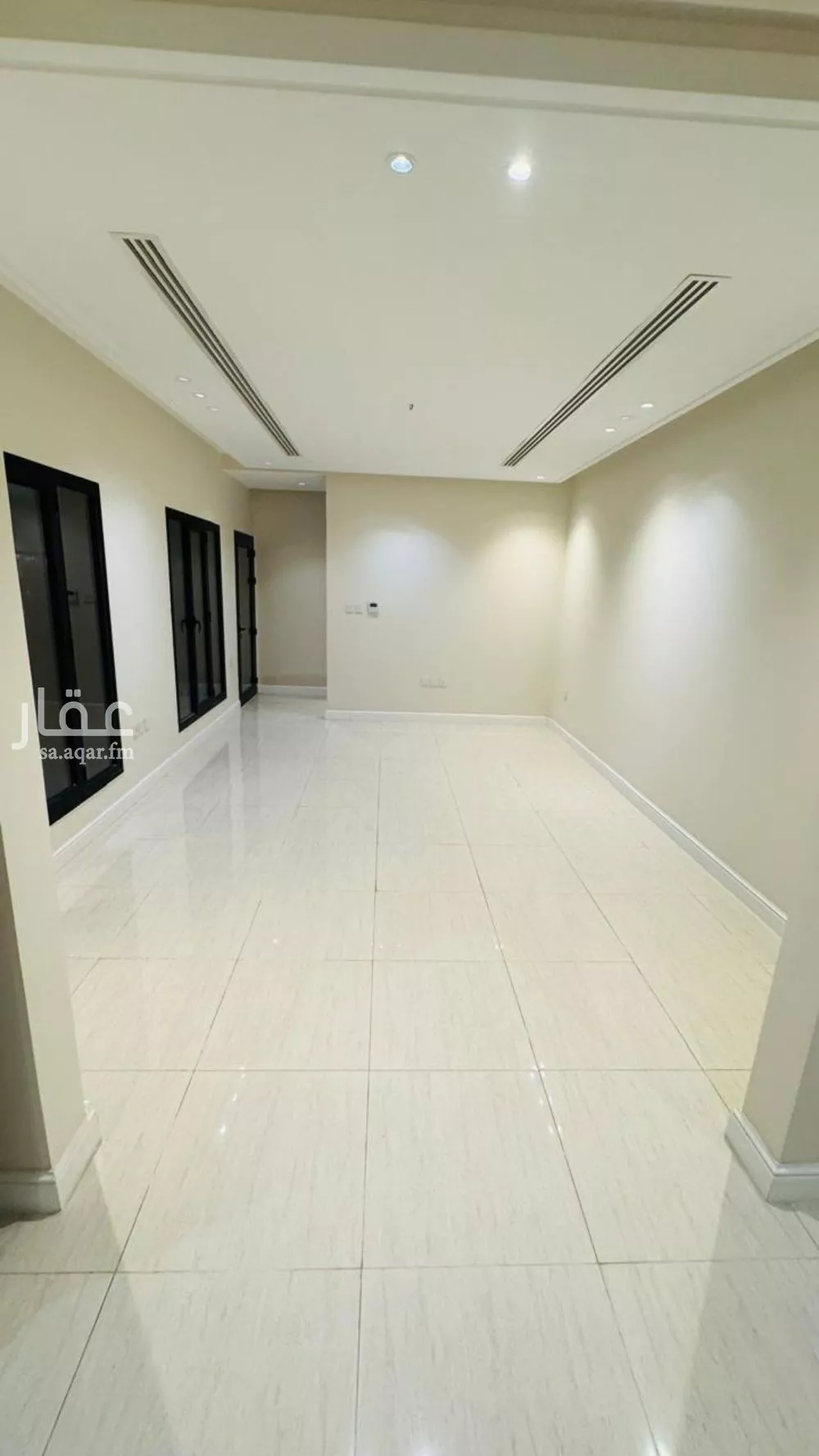 فيلا 5 غرف في الراكة الشمالية 11